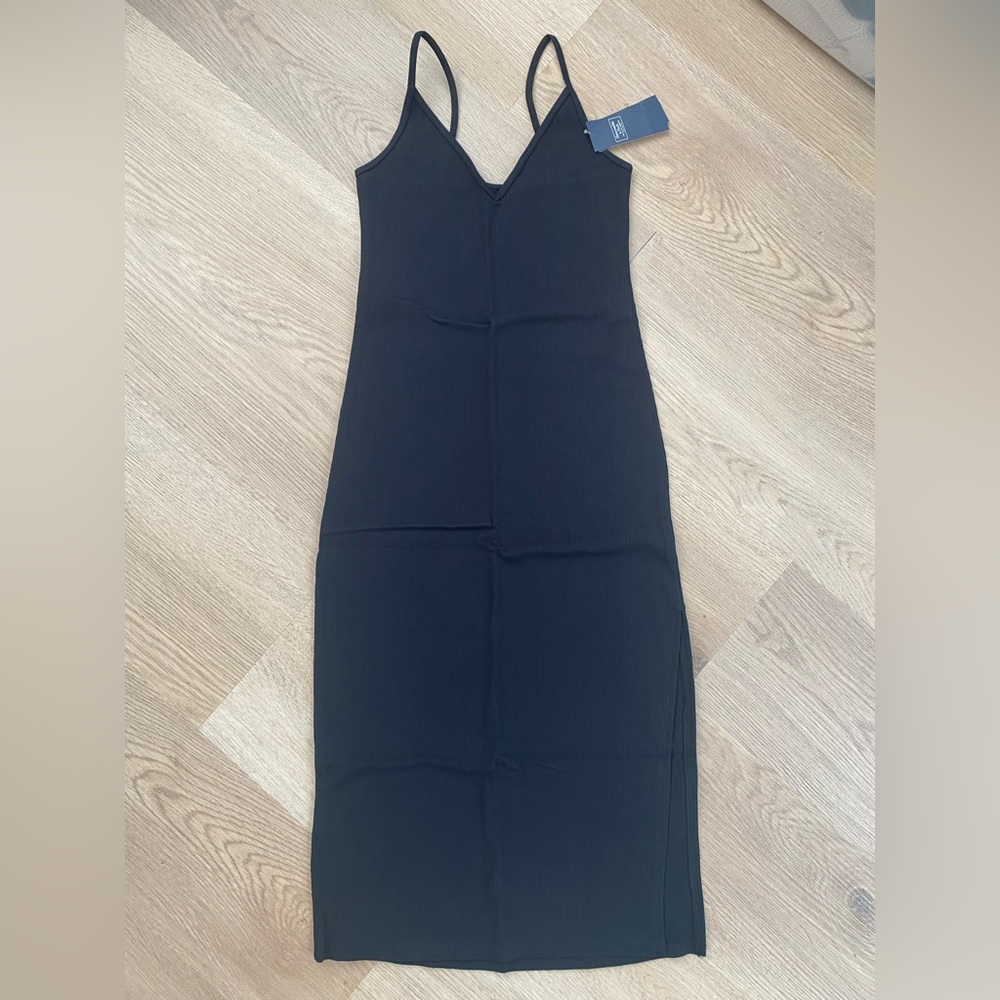 Abercrombie tank top midi dress with slit.